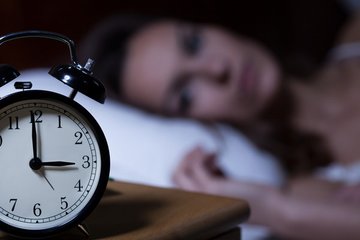 嗜睡的原因是什么 嗜睡症应该怎么治