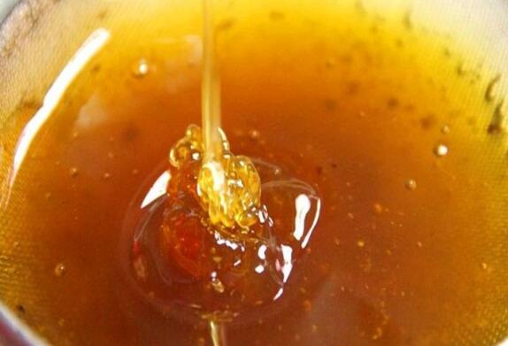 五味子蜂蜜的作用与功效 吃五味子蜂蜜的好处
