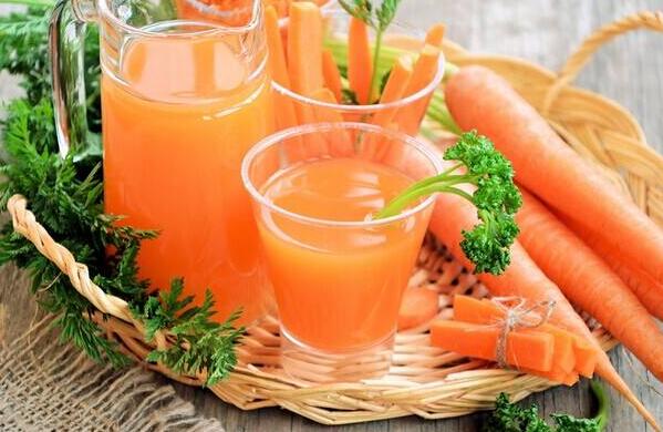 红萝卜汁的作用与功效 红萝卜汁如何做