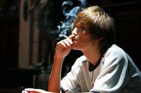 男人养生之道-抽烟对身体有哪些危害?看完请谨慎抽烟