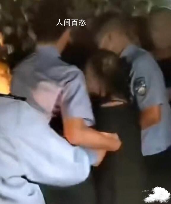 重庆有女子小区内强抱小孩?警方回应 重庆有女子小区内强抱小孩?警方回应了吗